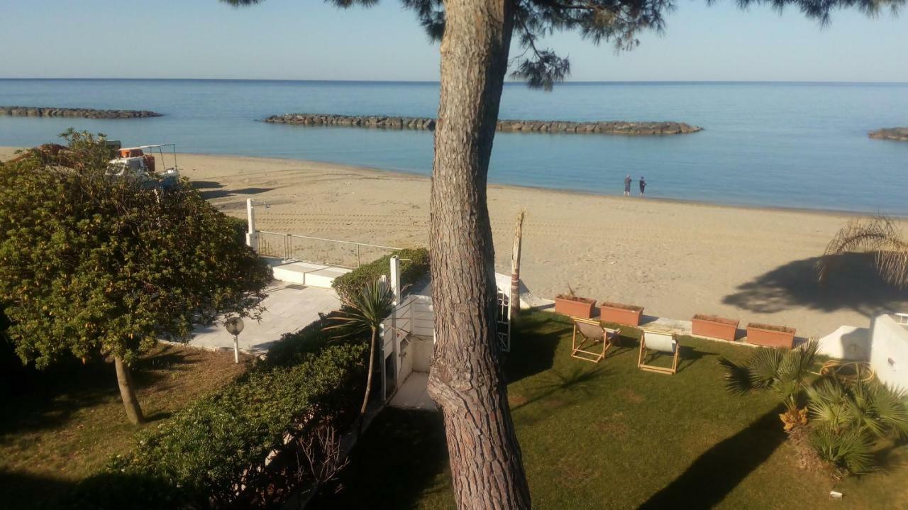 Villa A Diamante Sulla Spiaggia Belvedere Marittimo Exterior foto