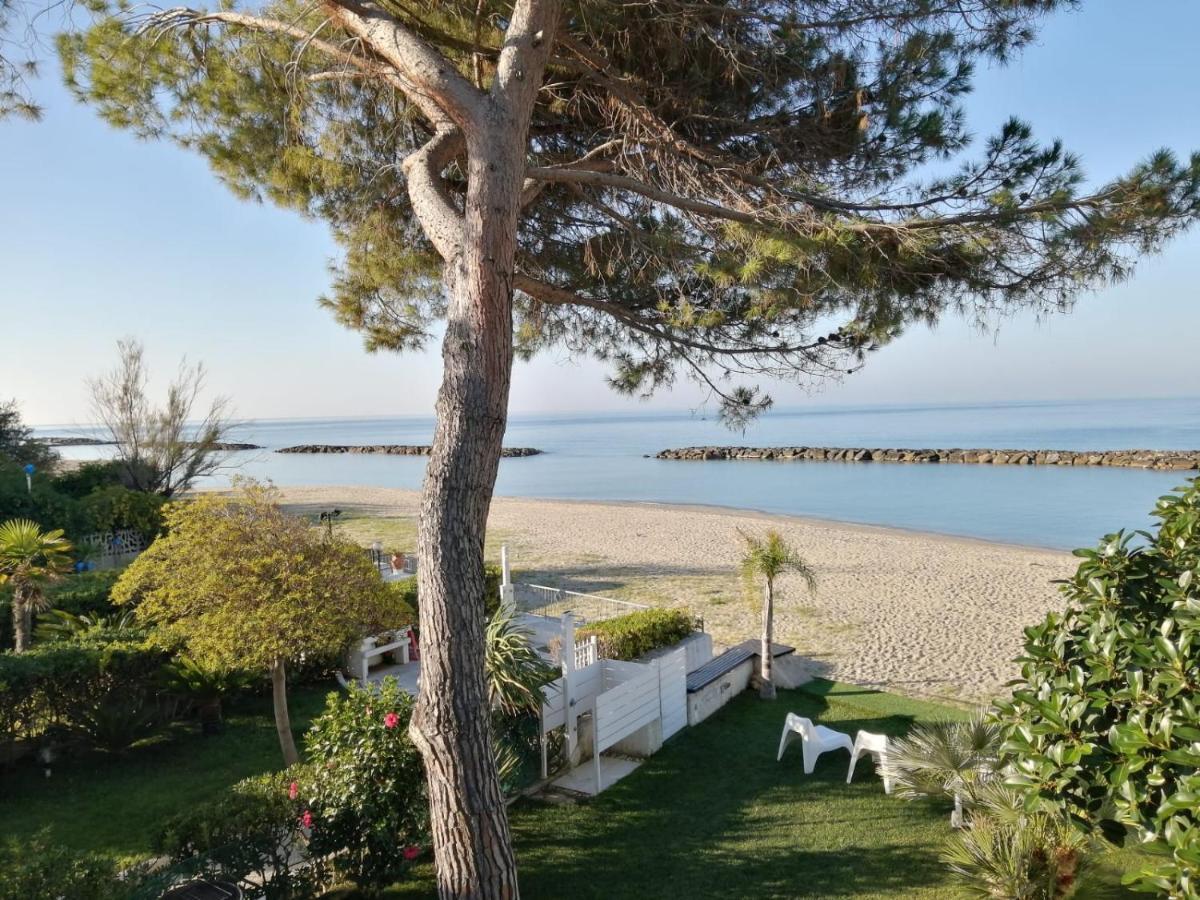 Villa A Diamante Sulla Spiaggia Belvedere Marittimo Exterior foto